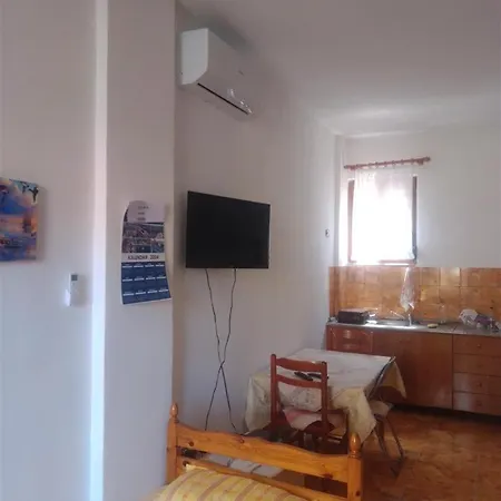 Entire 2007 Apartment