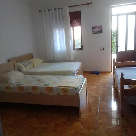 Entire 2007 Appartement Vlorë