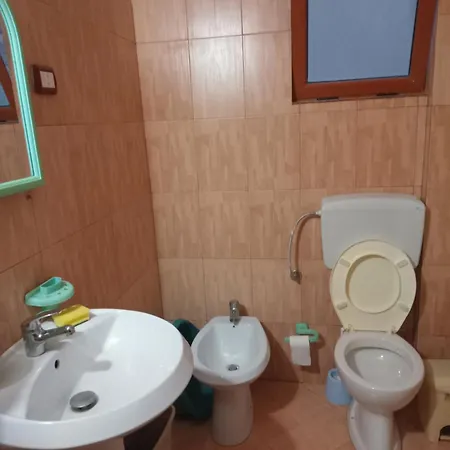 Entire 2007 Appartement Vlorë