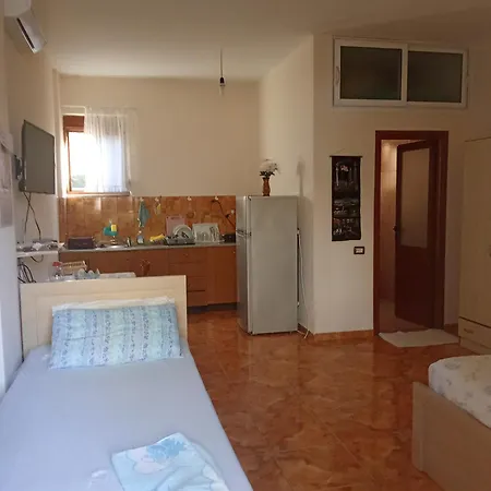 Entire 2007 Apartment Vlore